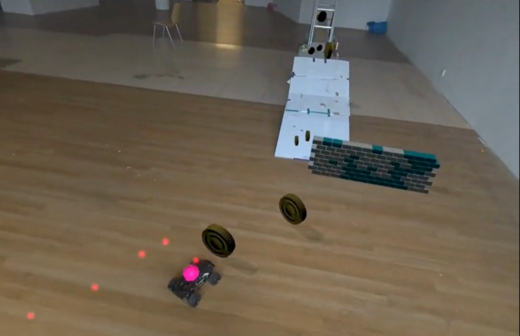 Ballee - RC car with attached ball breaking walls